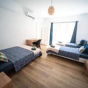 Hostel By Port Vell Rooms, Barcelona